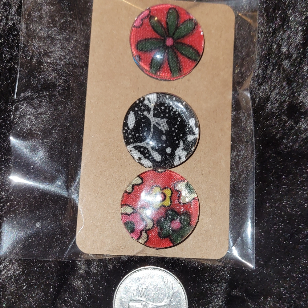 Colorful Patterned Button Set - Picture 2 of 3